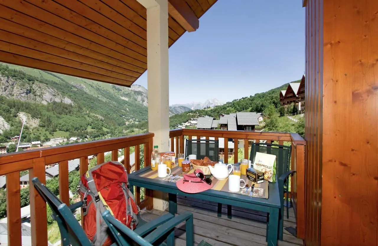 Residence Odalys Le Hameau Et Les Chalets De La Vallee D'Or Valloire 3*,  France