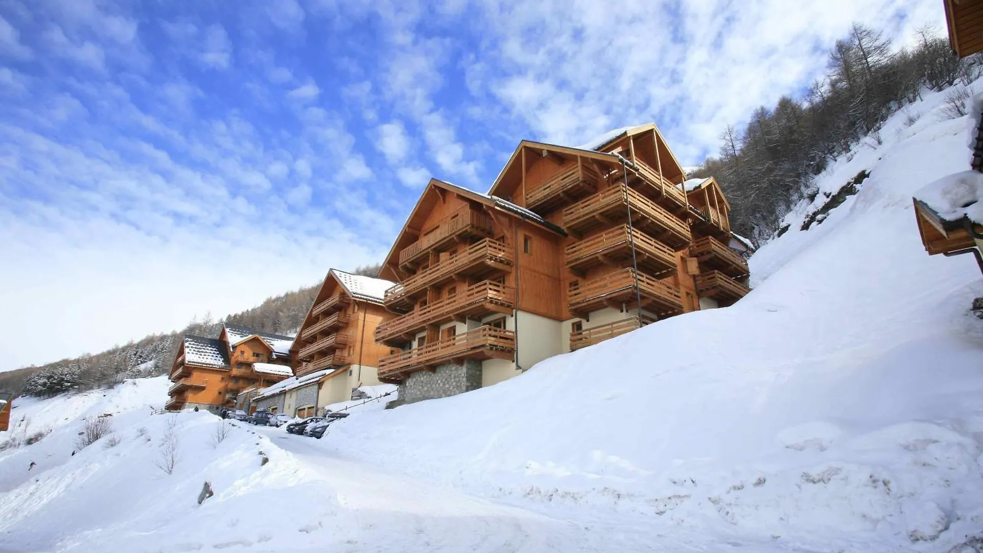 Residence Odalys Le Hameau Et Les Chalets De La Vallee D'Or Valloire France