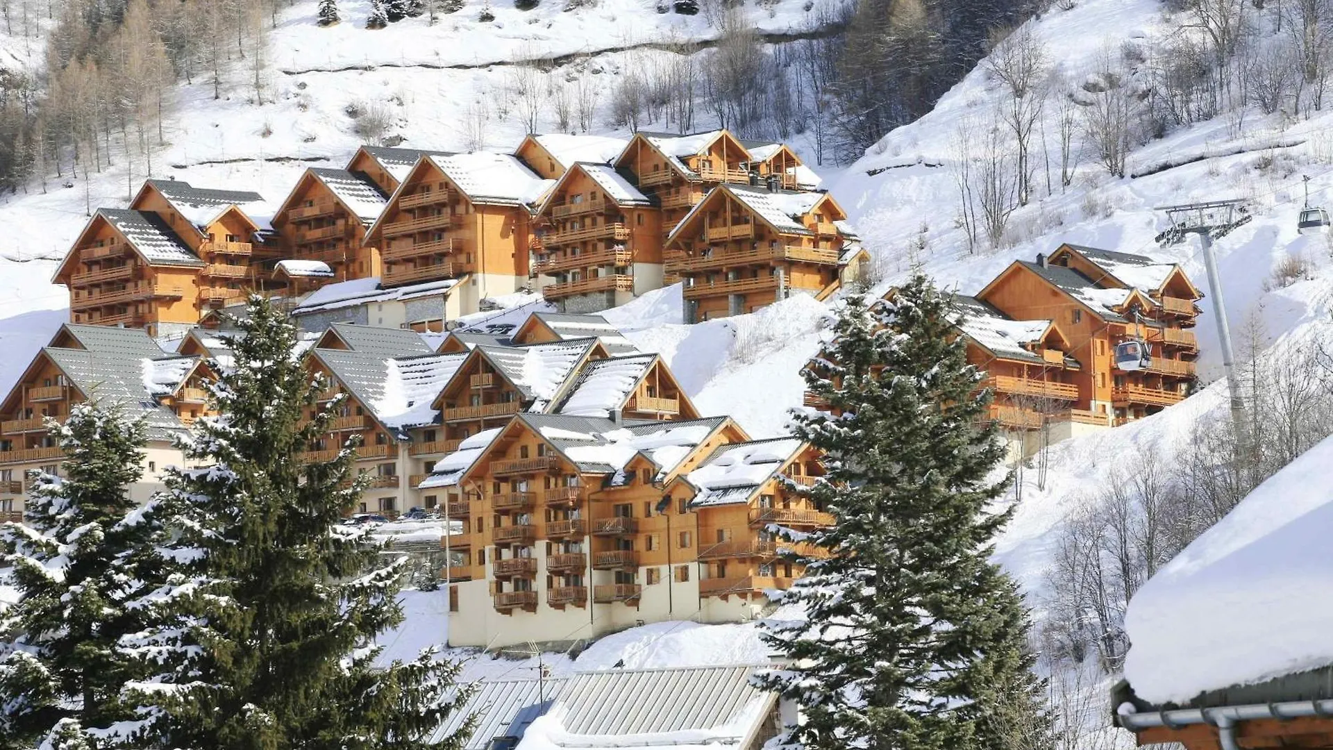 Residence Odalys Le Hameau Et Les Chalets De La Vallee D'Or Valloire 3*,  France