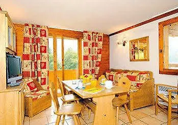 Residence Odalys Le Hameau Et Les Chalets De La Vallee D'Or Valloire 3*,  France