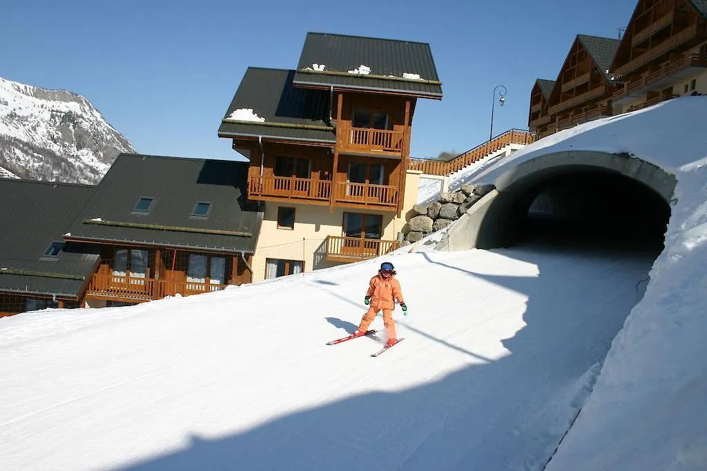 Residence Odalys Le Hameau Et Les Chalets De La Vallee D'Or Valloire Aparthotel